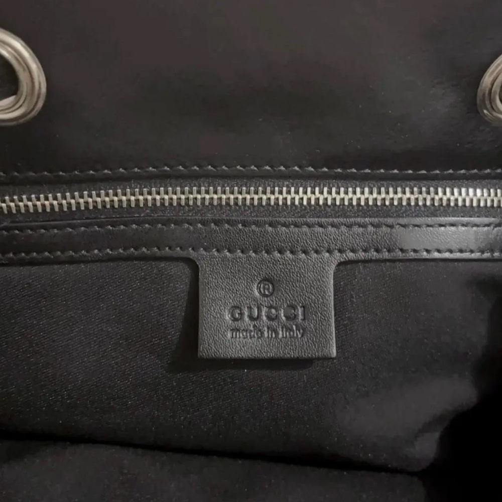 Gucci Black Leather Drawstring Hobo with Braided Handles - Picture 5 of 10